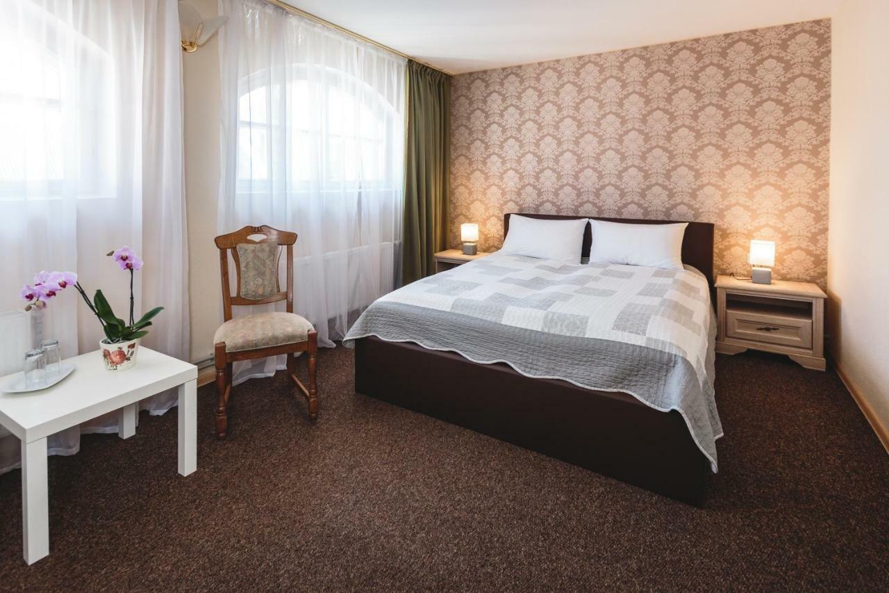 Karle Hotel Vitrupe Exteriör bild